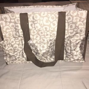 Thirty-one “Keep it Caddy”